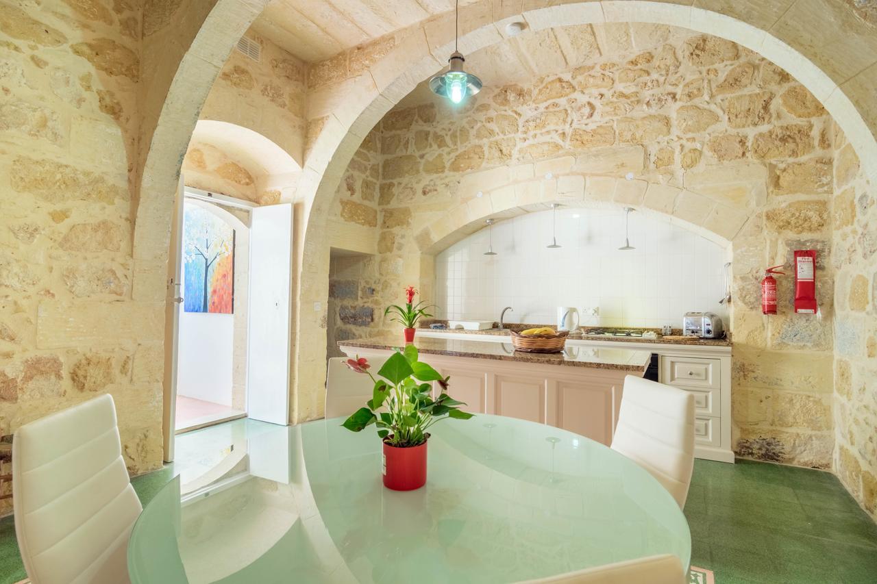 Kikka Holiday Home Xagħra Esterno foto